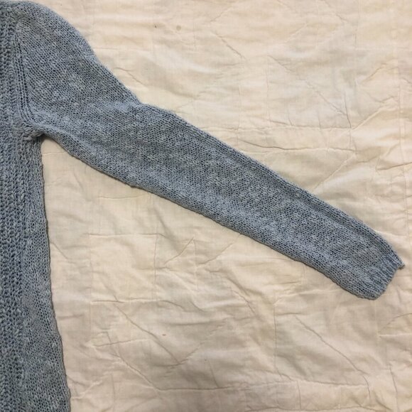 3/$25 ❥ Lightweight V-Neck Long Sleeve Sweater Size Small Light Blue Casual Work - Picture 5 of 16